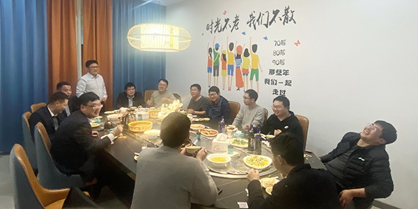 前迅市場部小聚——行而不輟、未來可期！